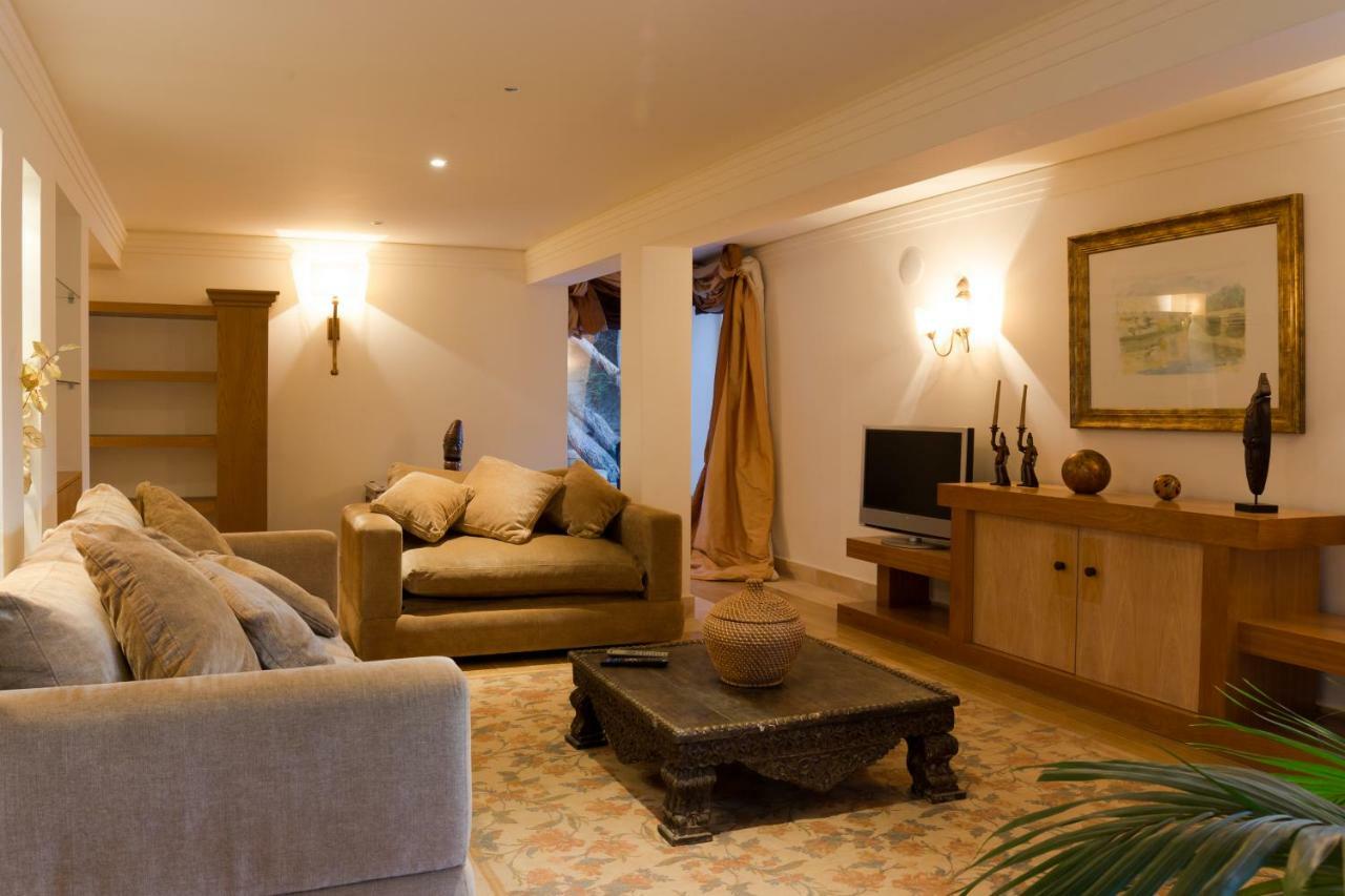 Apartamento Com Piscina Cruz Quebrada Buitenkant foto