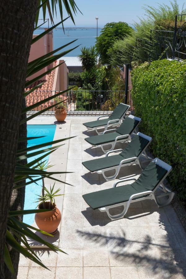 Apartamento Com Piscina Cruz Quebrada Buitenkant foto