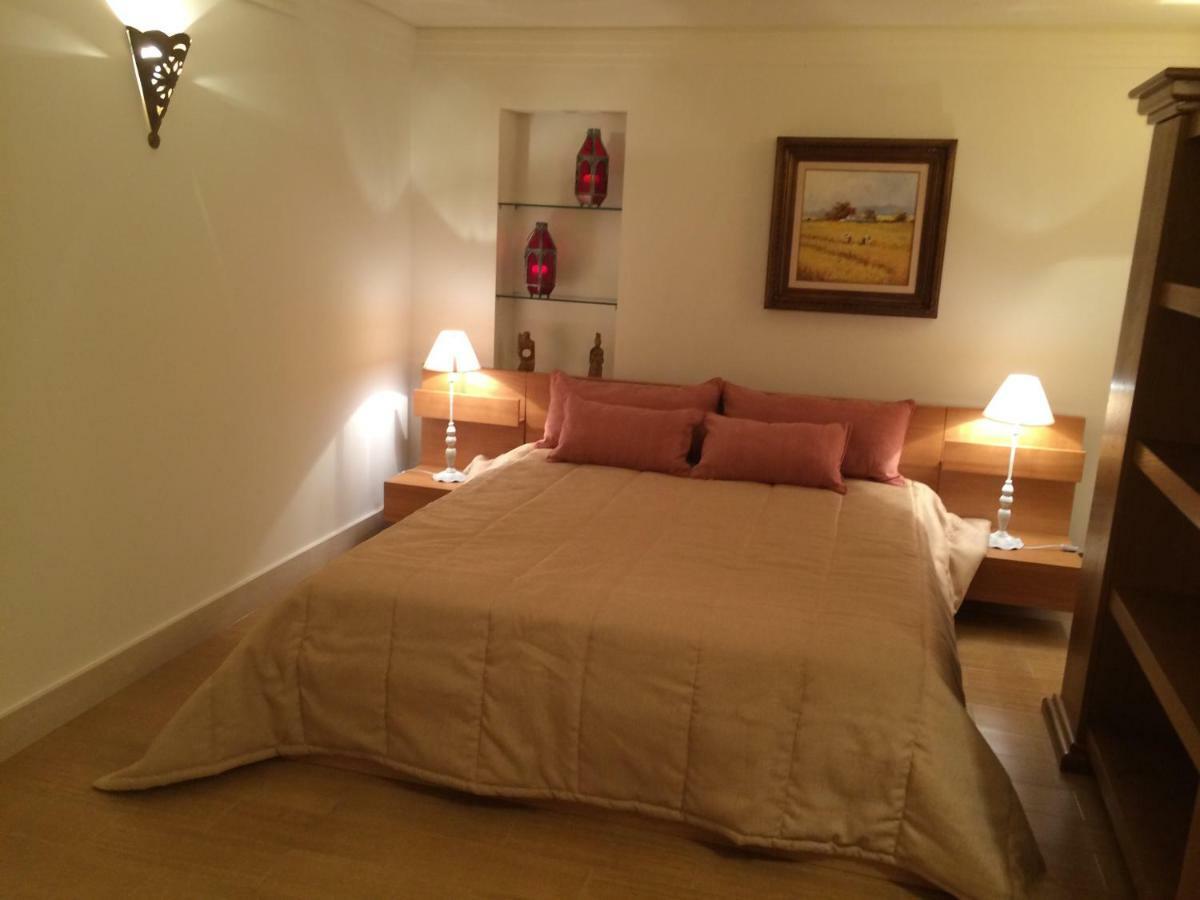 Apartamento Com Piscina Cruz Quebrada Buitenkant foto