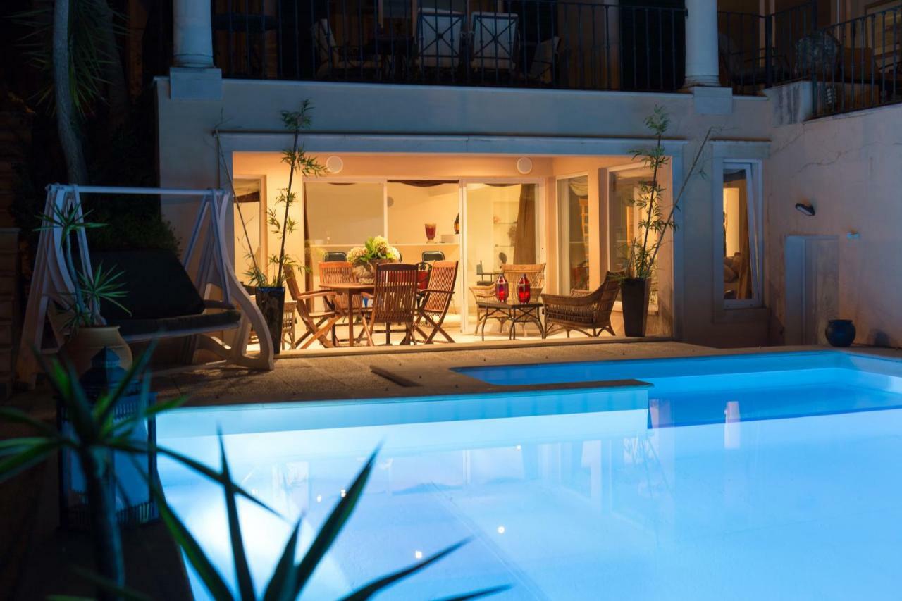 Apartamento Com Piscina Cruz Quebrada Buitenkant foto