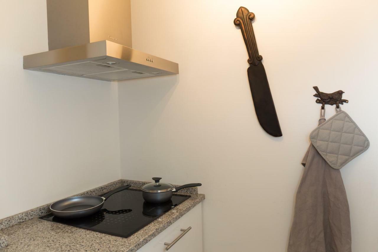 Apartamento Com Piscina Cruz Quebrada Buitenkant foto